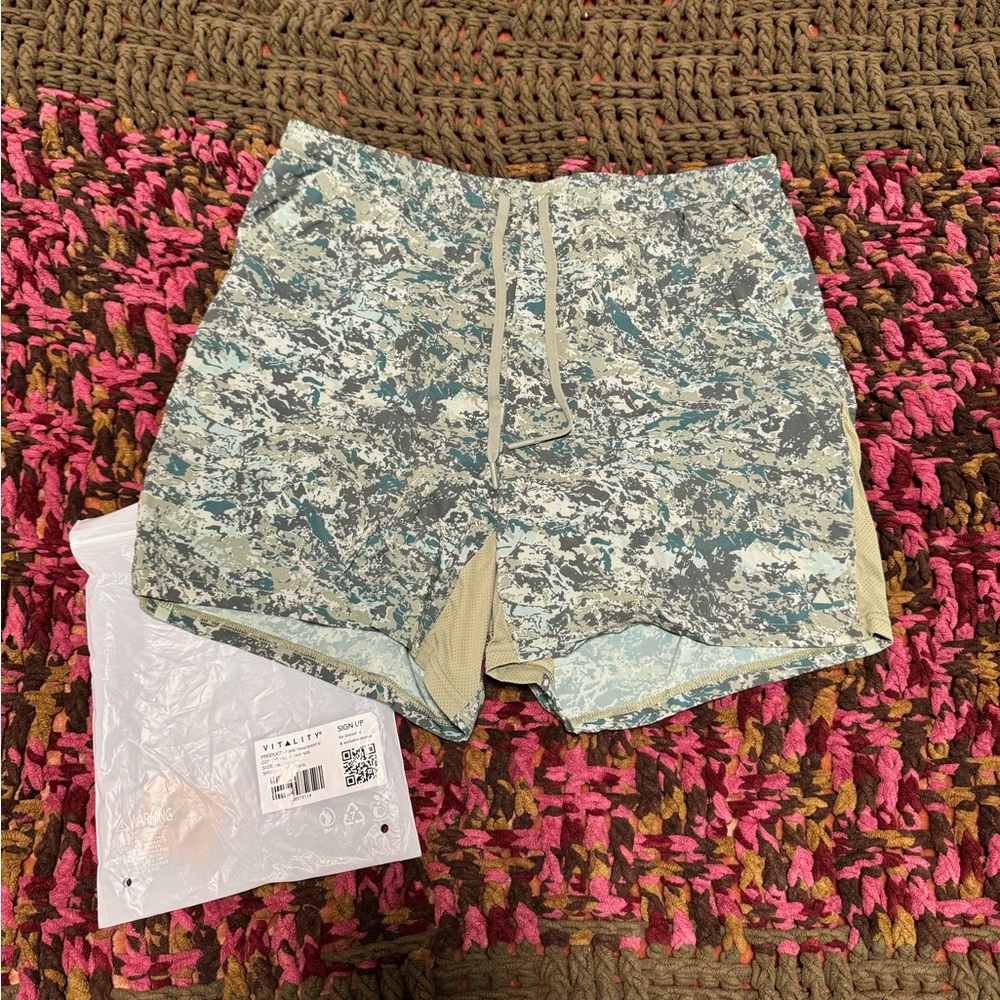 vitality prime train short 6” in mountain side